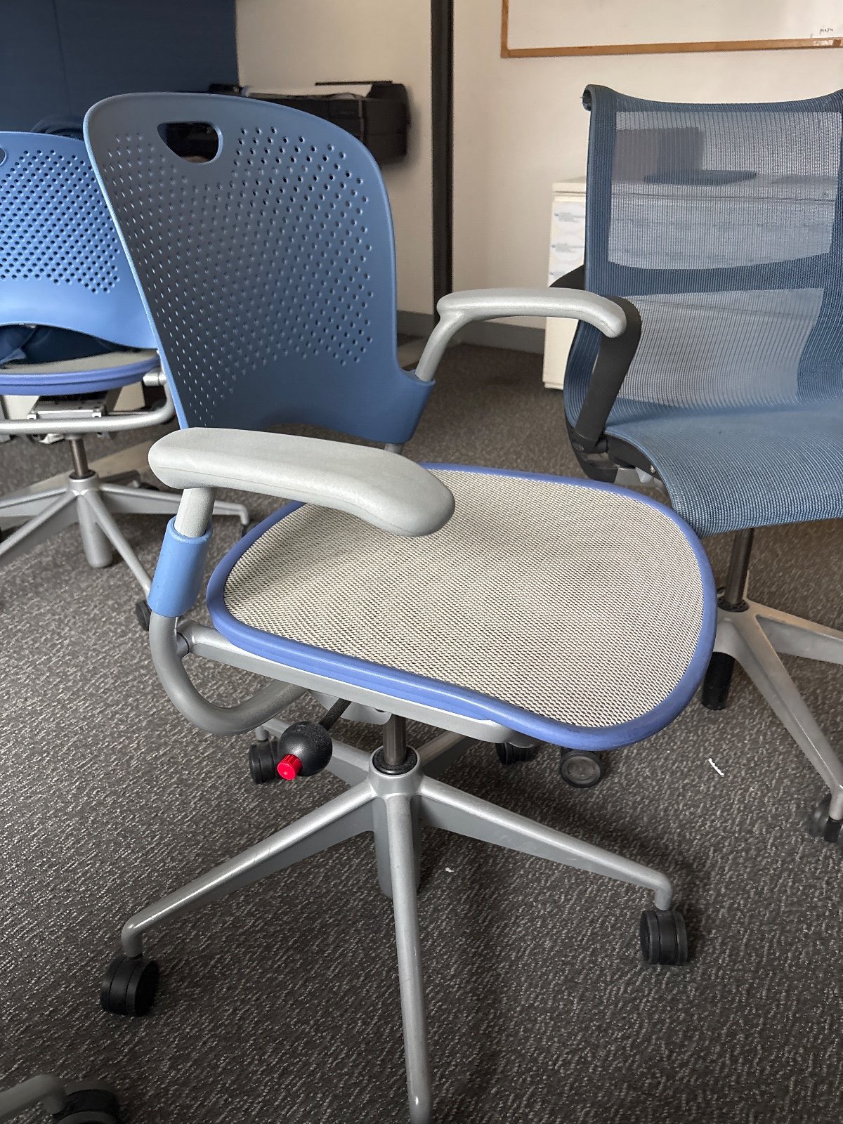 Ergonomic Mesh Office Chair with Adjustable Lumbar Support